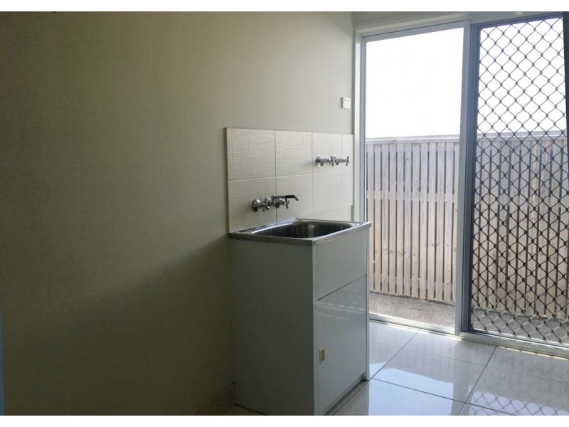 6 Girraween Avenue, Douglas QLD 4814