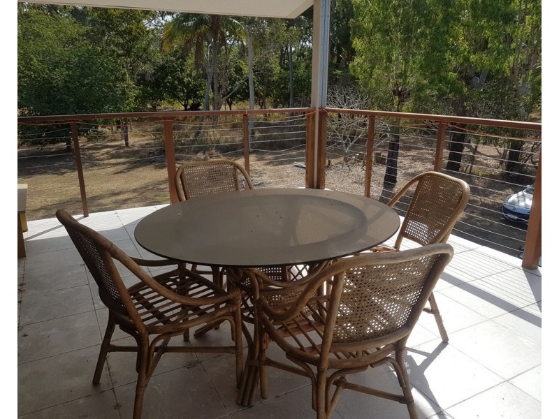 494 Cape Cleveland Road, Cape Cleveland QLD 4810