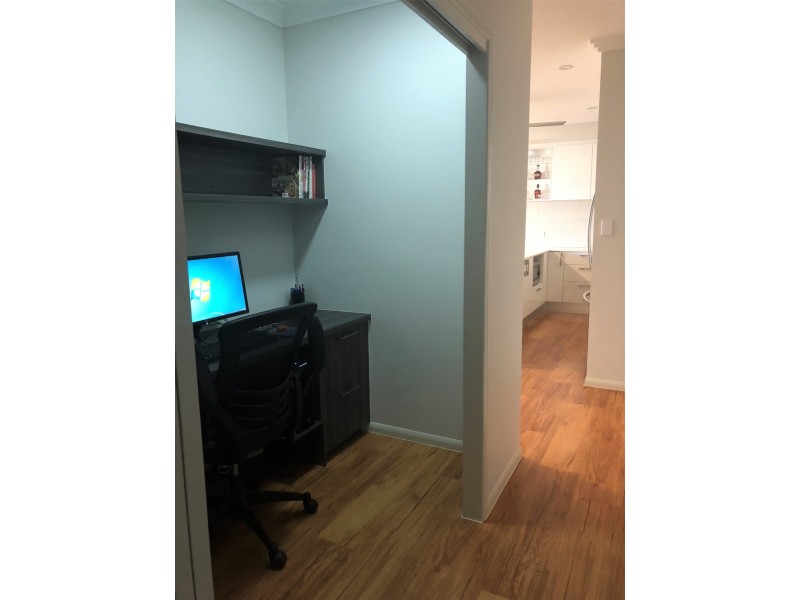 37 Zoe Court, Mount Louisa QLD 4814