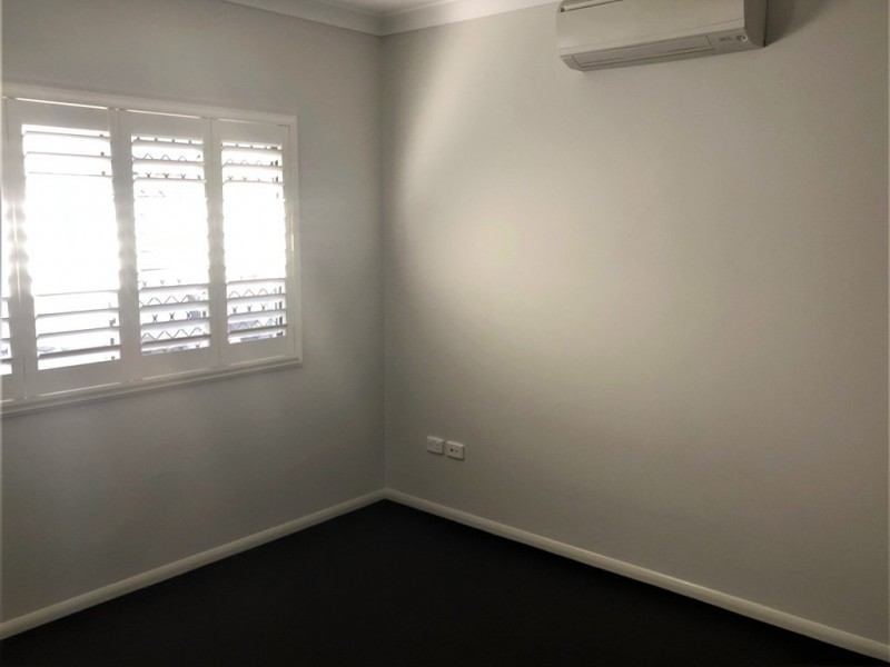 37 Zoe Court, Mount Louisa QLD 4814