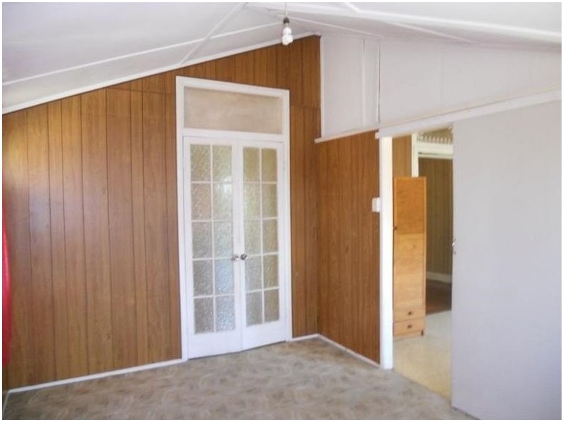 153 Eyre Street, North Ward QLD 4810