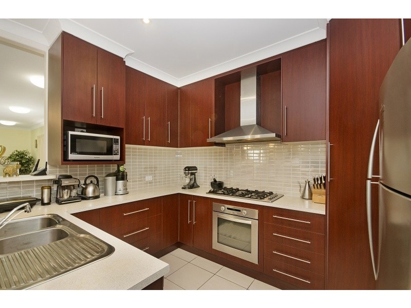 9 Sheerwater Parade, Douglas QLD 4814