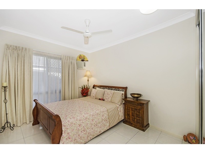 9 Sheerwater Parade, Douglas QLD 4814