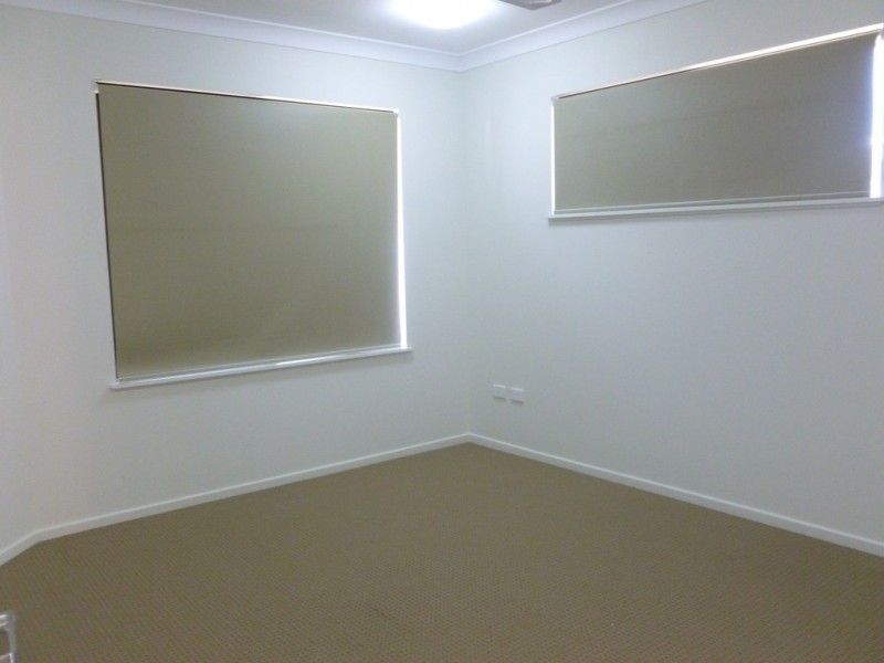 Bushland Beach QLD 4818