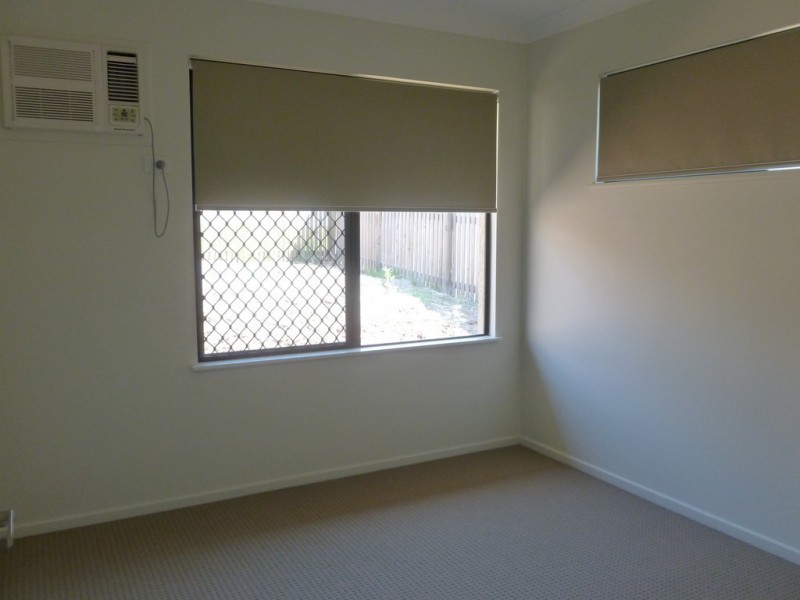 Bushland Beach QLD 4818