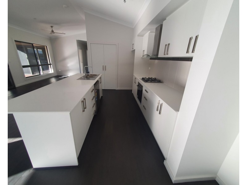 2 Waterdale Pocket, Idalia QLD 4811