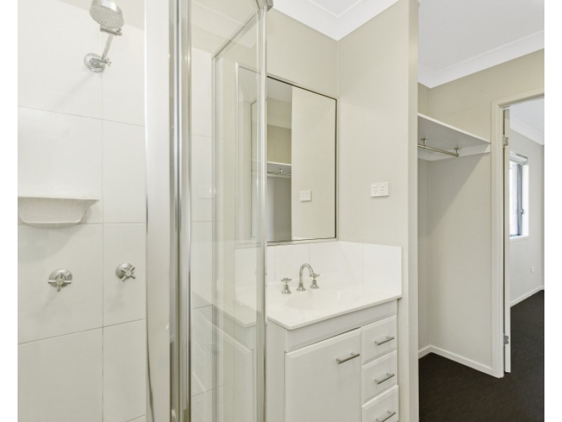 11 Smugglers Cove, Mount Low QLD 4818