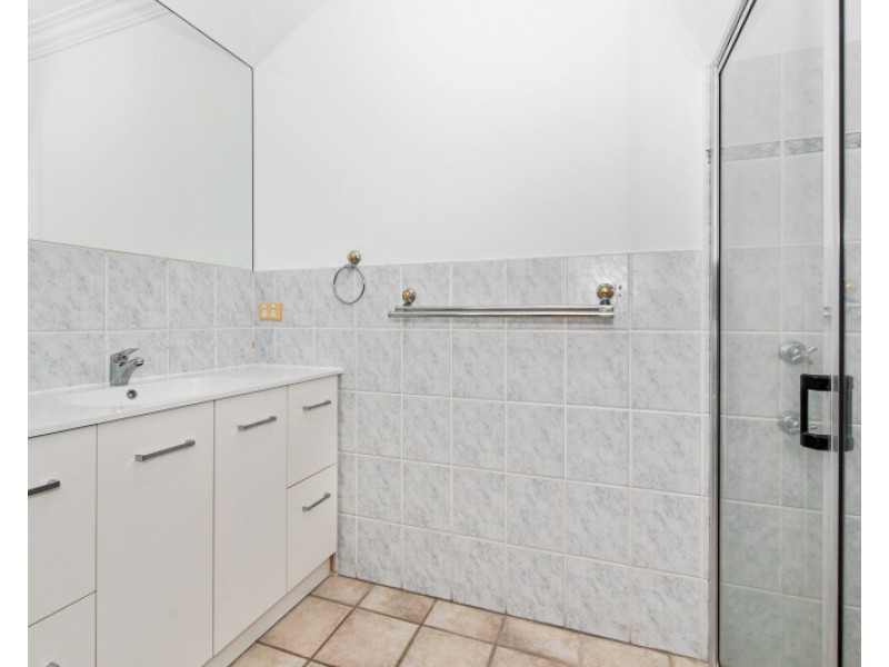 1 Jenkinson Dr, Annandale QLD 4814