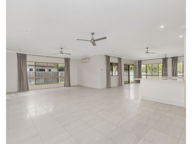 18 Somerville Place, Idalia QLD 4811