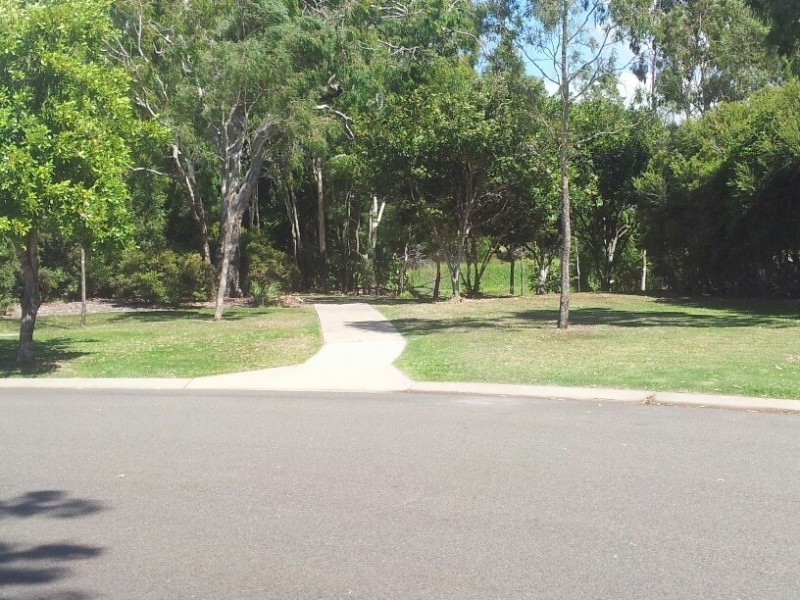 4 Springbrook Parade, Idalia QLD 4811