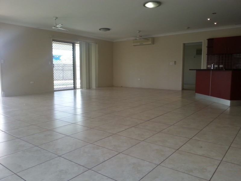 4 Springbrook Parade, Idalia QLD 4811