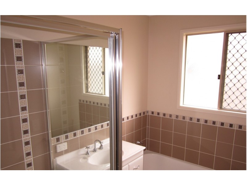 4 Springbrook Parade, Idalia QLD 4811