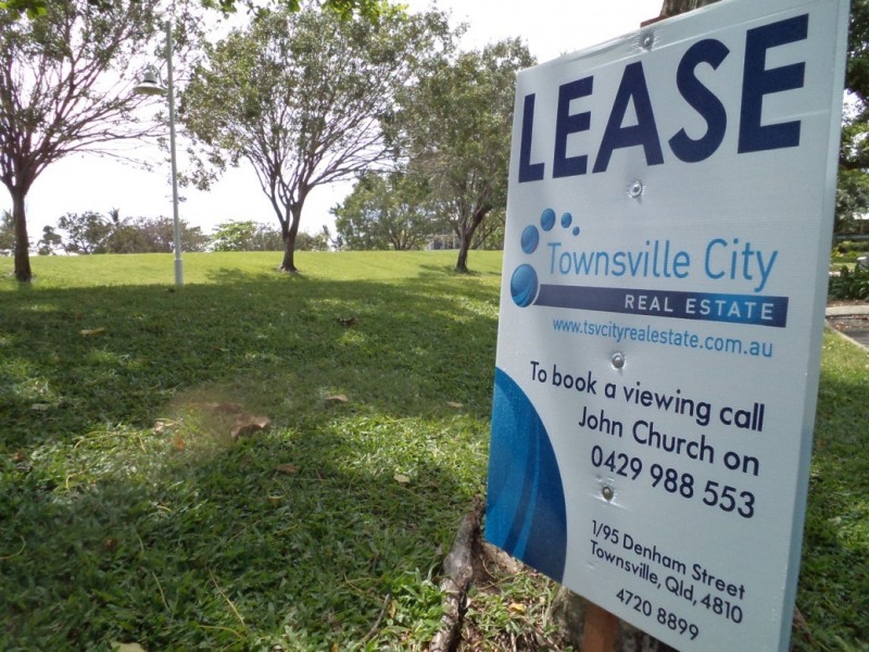 11 Leigh Street, West End QLD 4810