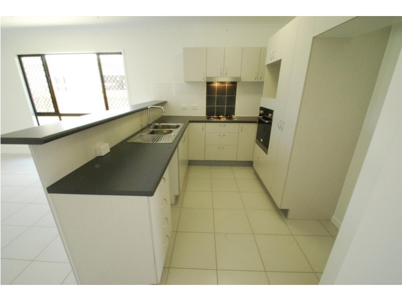 13 Burnham Street, Kirwan QLD 4817