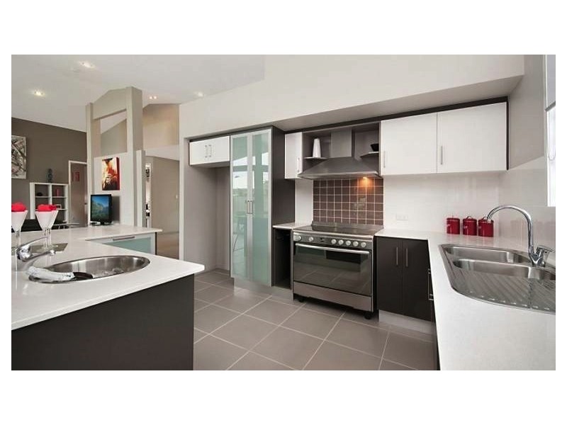 6 Sovereign Terrace, Idalia QLD 4811