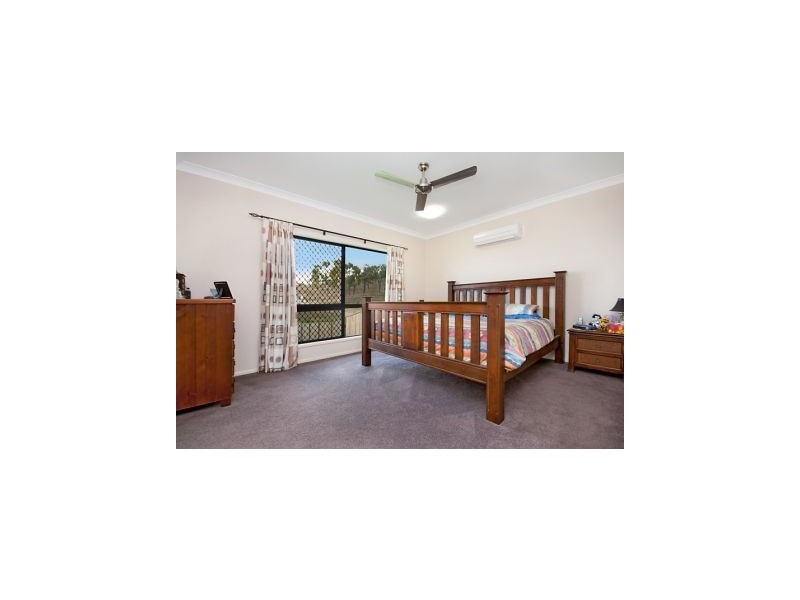 13 Britomart Street, Bushland Beach QLD 4818