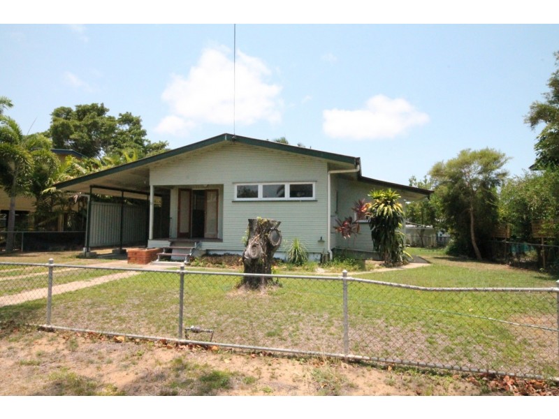 13 Werona Street, Mundingburra QLD 4812