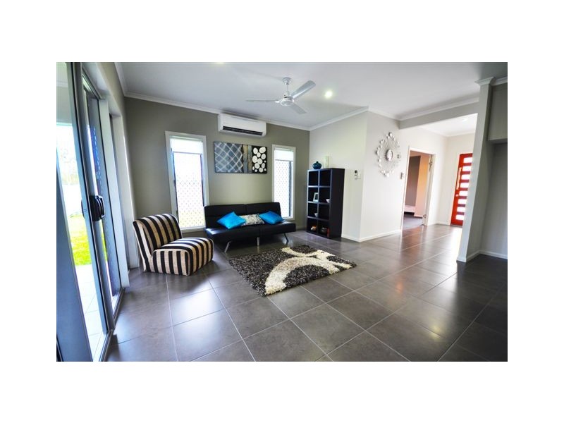 12 Bilbao Place, Bushland Beach, Bushland Beach QLD 4818