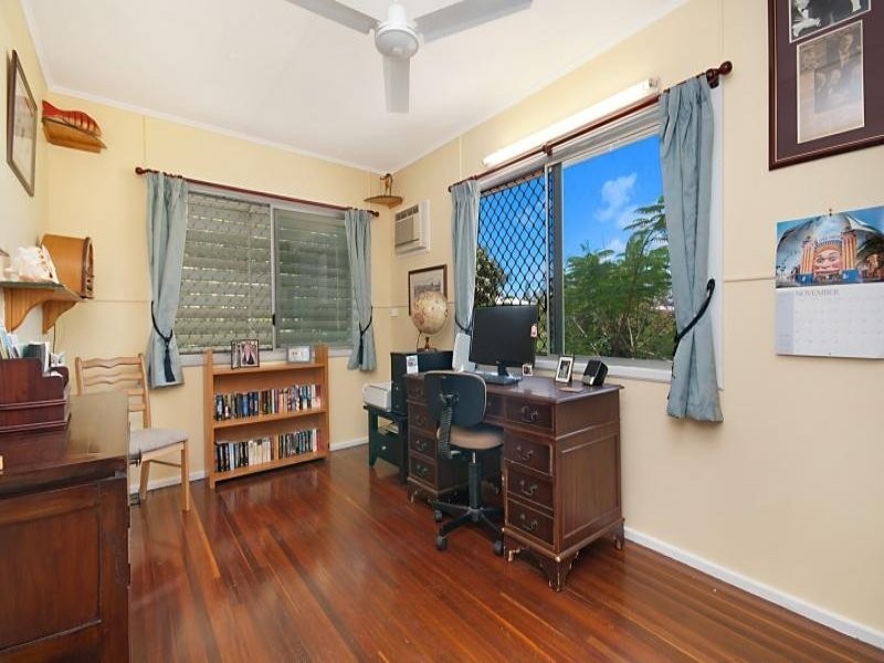 271  Corcoran Street, Currajong QLD 4812