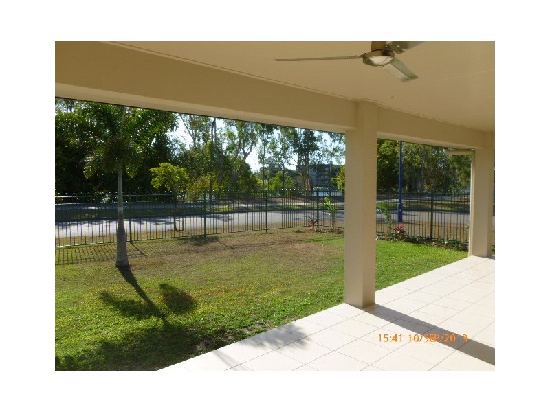 31 Sheerwater Parade, Douglas QLD 4814