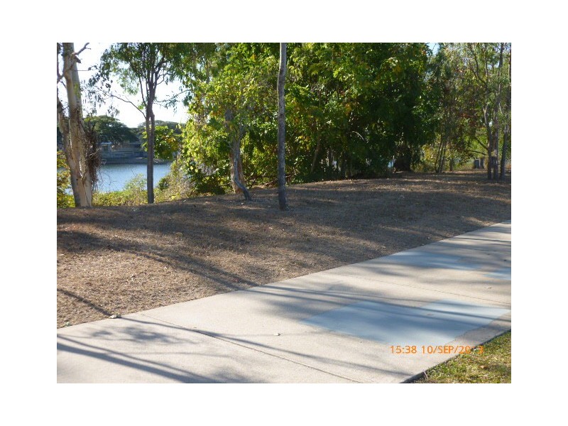 31 Sheerwater Parade, Douglas QLD 4814