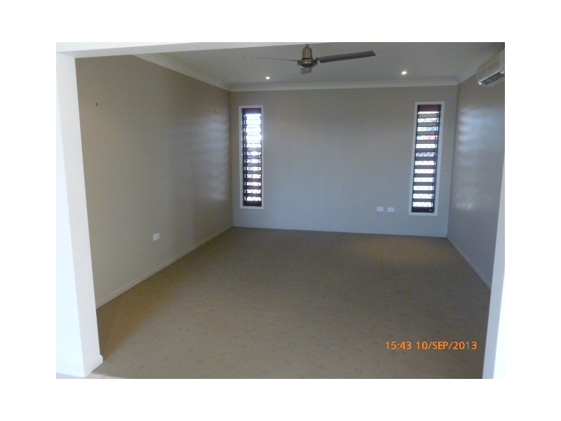 31 Sheerwater Parade, Douglas QLD 4814