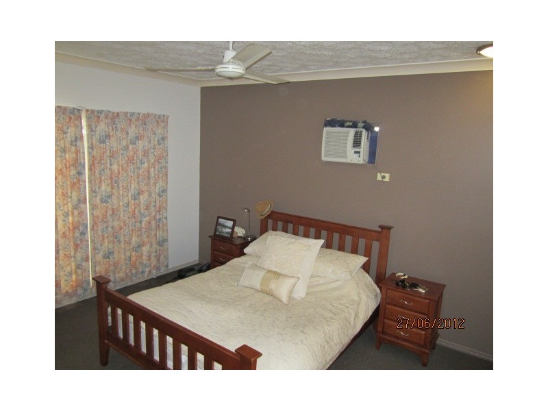 77 Banfield Drive, Mount Louisa QLD 4814