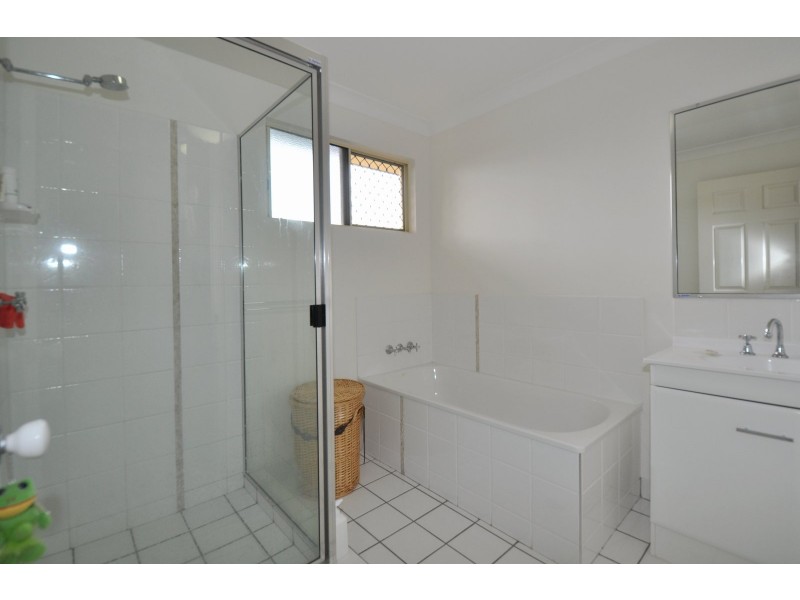 2/24 Ramsay Street, Garbutt QLD 4814