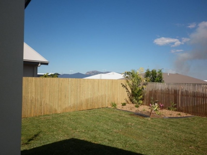 Mount Louisa QLD 4814