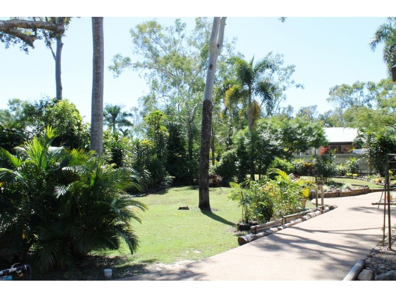 13 Macadamia Court, Bushland Beach, Bushland Beach QLD 4818