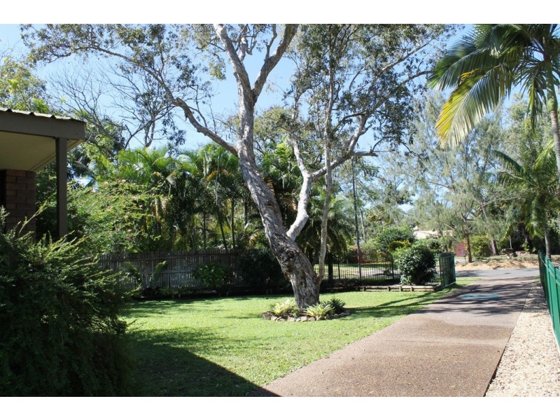 13 Macadamia Court, Bushland Beach, Bushland Beach QLD 4818