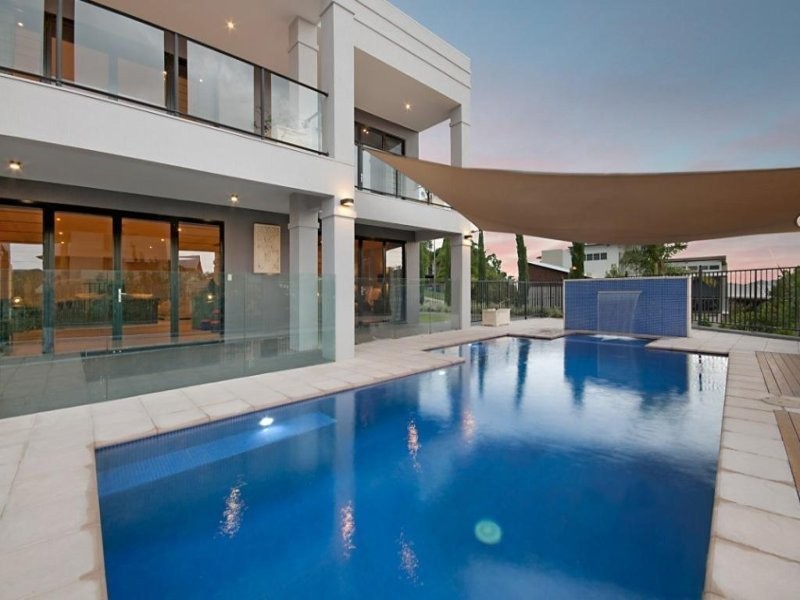 1 Balmoral Place, Castle Hill QLD 4810