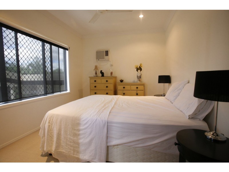 37 Waterview Drive, Bushland Beach QLD 4818