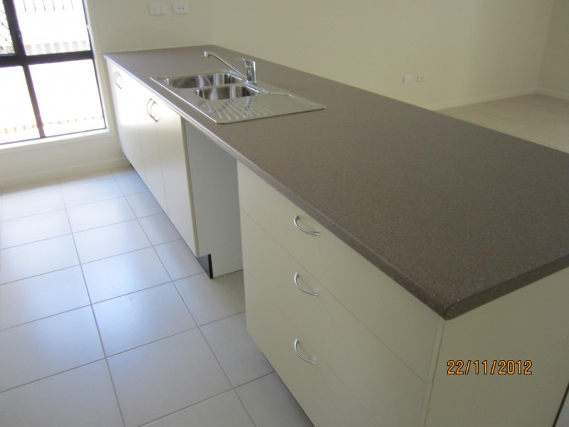 66 Ellsworth Drive, Mount Louisa QLD 4814