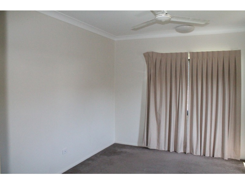 8 Lockyer Place, Mount Louisa QLD 4814