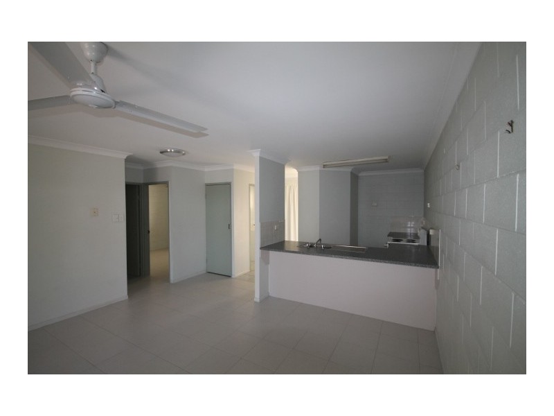 9/15-17 Second Avenue, Railway Estate QLD 4810