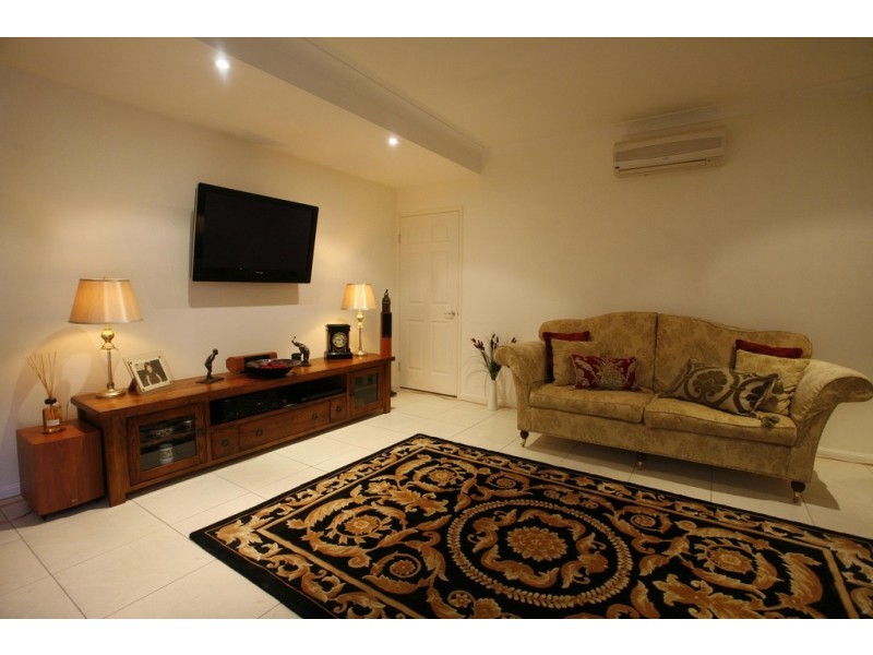 37 Waterview Drive, Bushland Beach QLD 4818