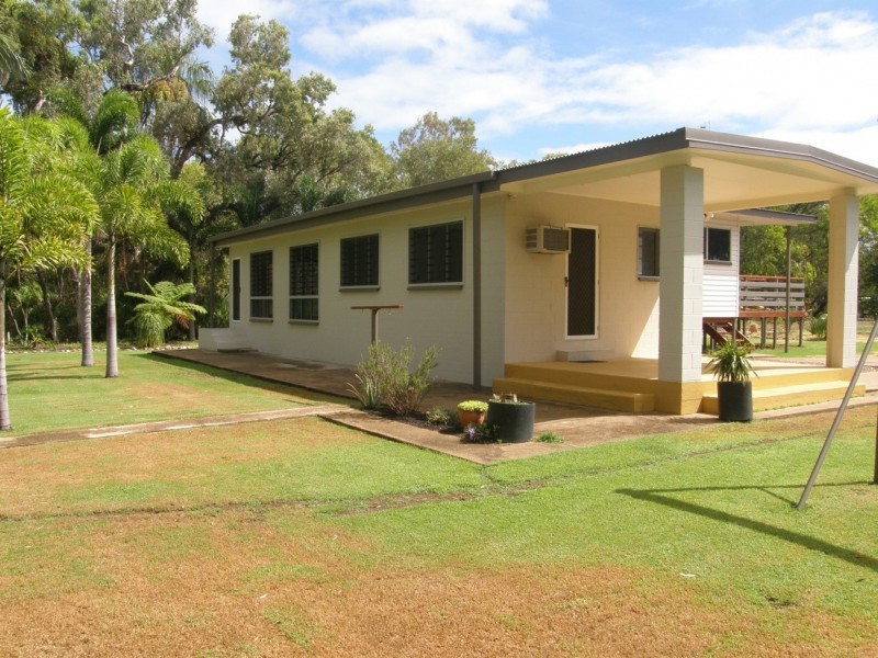 2 Sandpiper Avenue, Cungulla QLD 4816