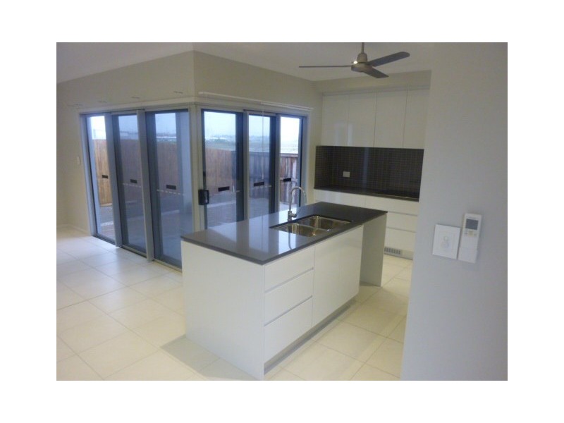 24 Brookfield Terrace, Idalia QLD 4811