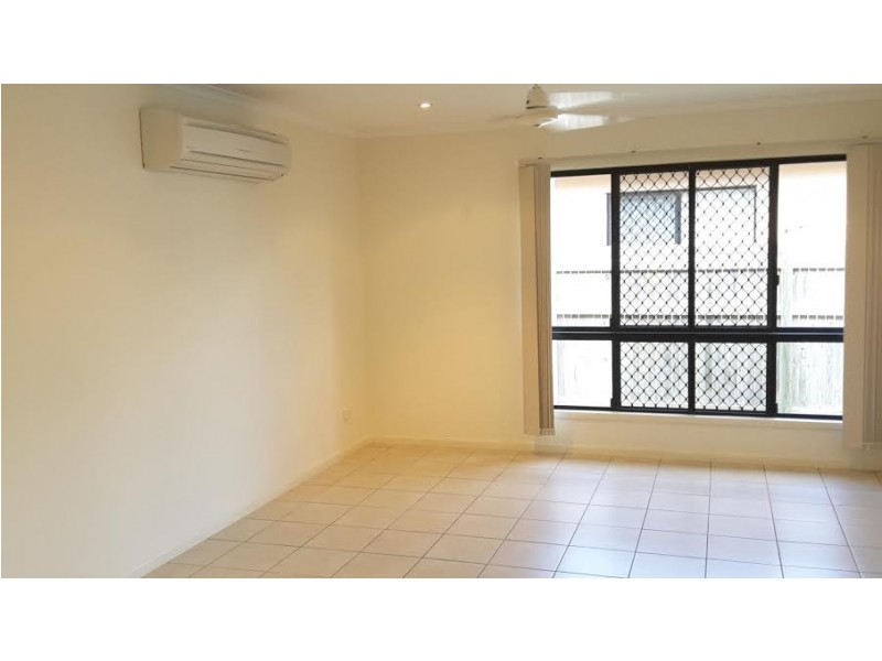 17 Waterfront Parade, Idalia QLD 4811