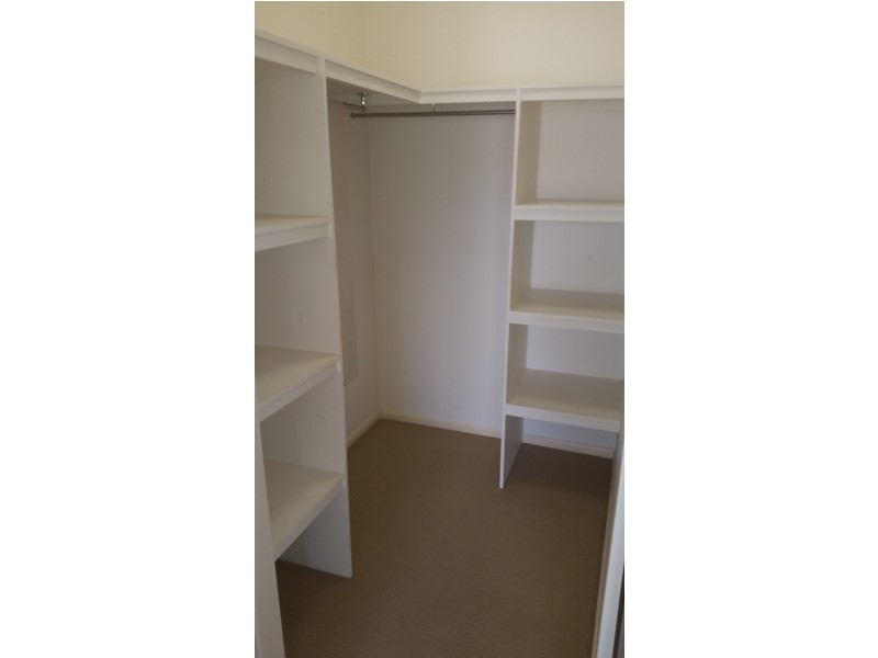 17 Waterfront Parade, Idalia QLD 4811