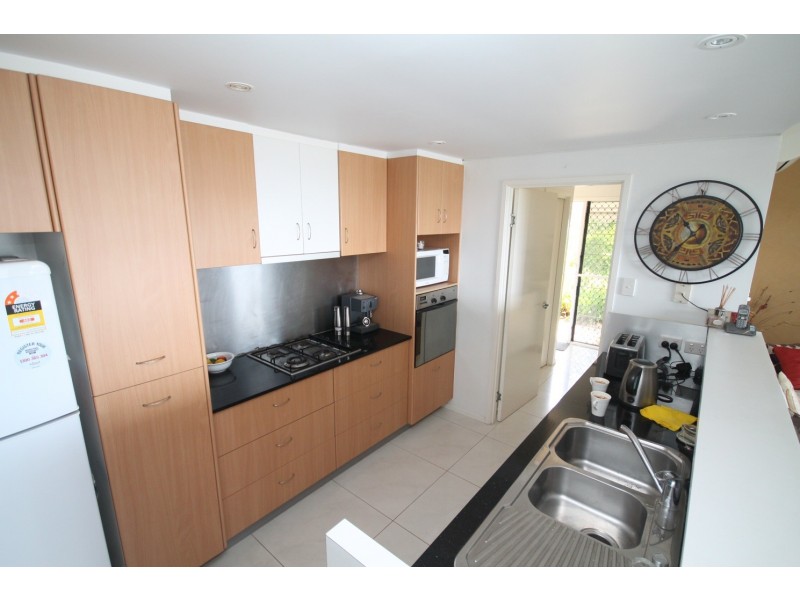 1/5 Glamis Court, Castle Hill QLD 4810