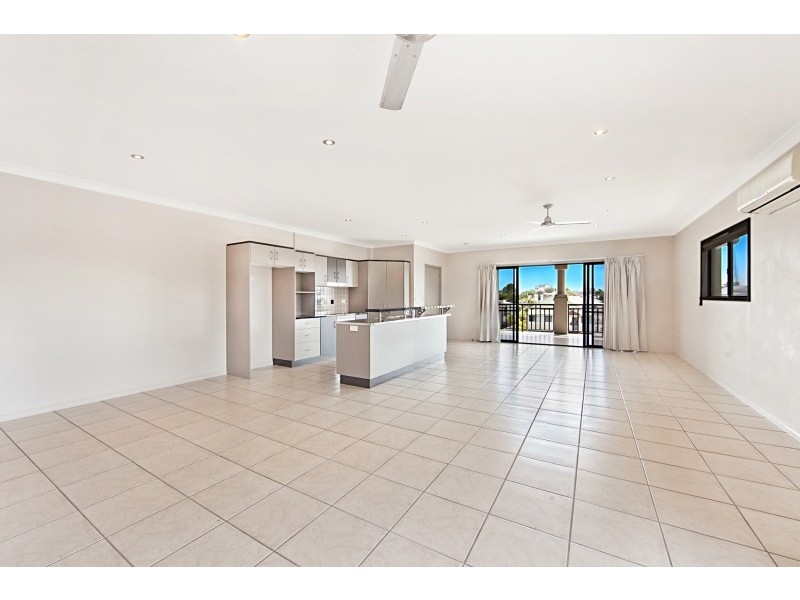 3/56 Cook Street, North Ward QLD 4810