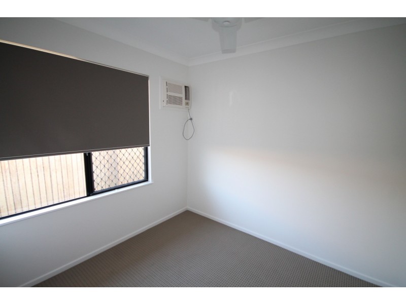 6 Glendower Street, Bushland Beach QLD 4818