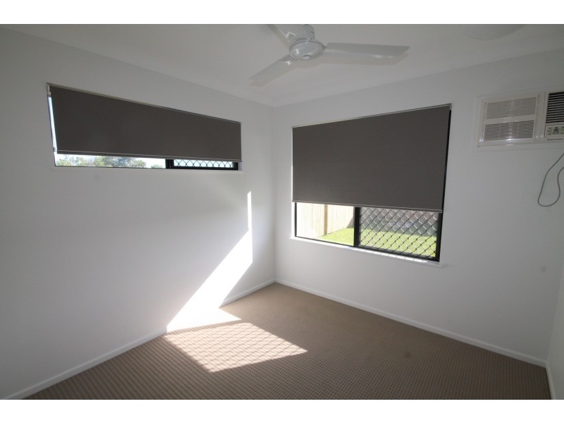 6 Glendower Street, Bushland Beach QLD 4818