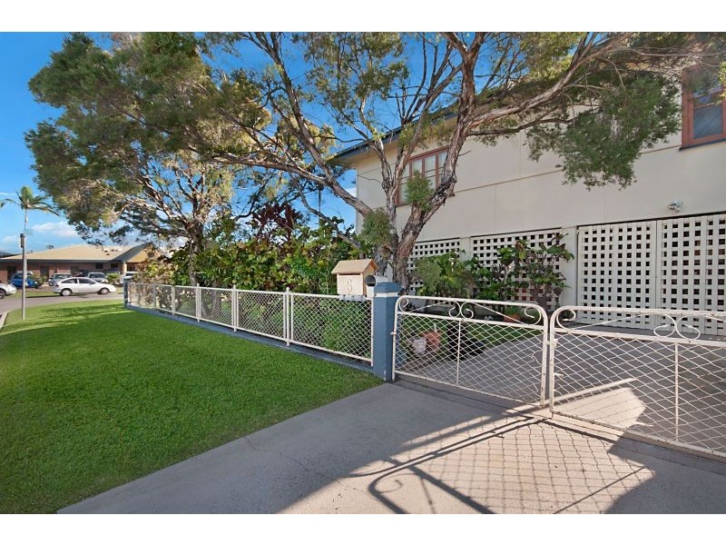 5 Oxford Street, Hyde Park QLD 4812