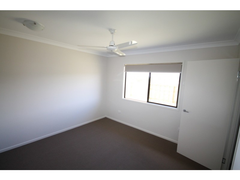Bushland Beach QLD 4818