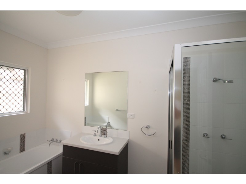9B Seventh Street, Railway Estate QLD 4810