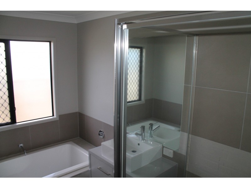 9 Capricorn Drive, Burdell QLD 4818