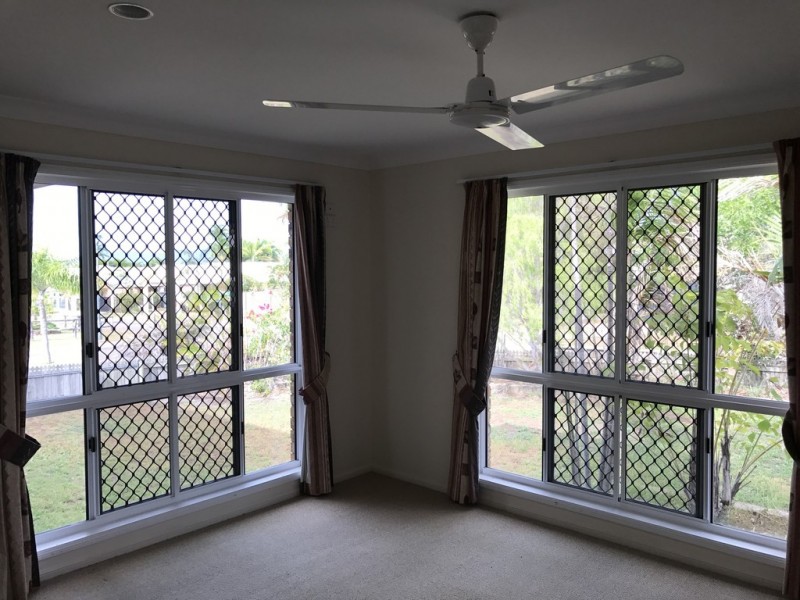 16 St Helens Drive, Mount Louisa QLD 4814